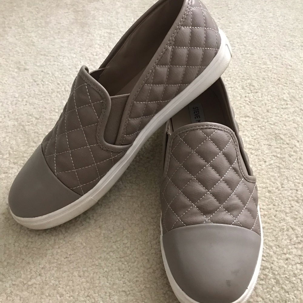 Steve Madden Slip Ons